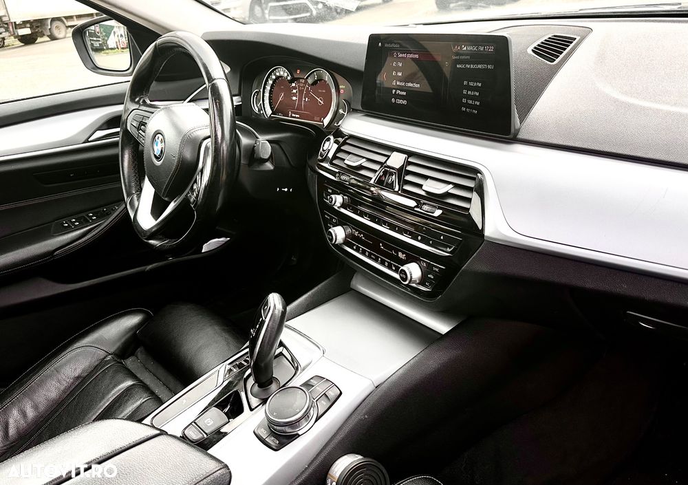 BMW Seria 5 520d AT - 4