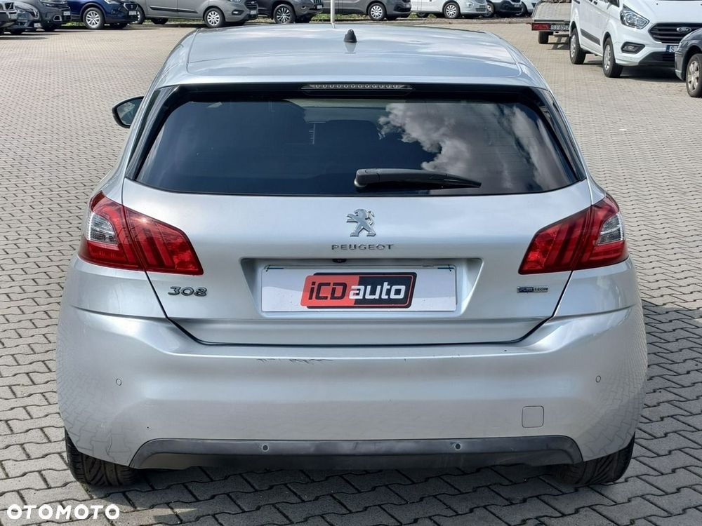 Peugeot 308 - 6