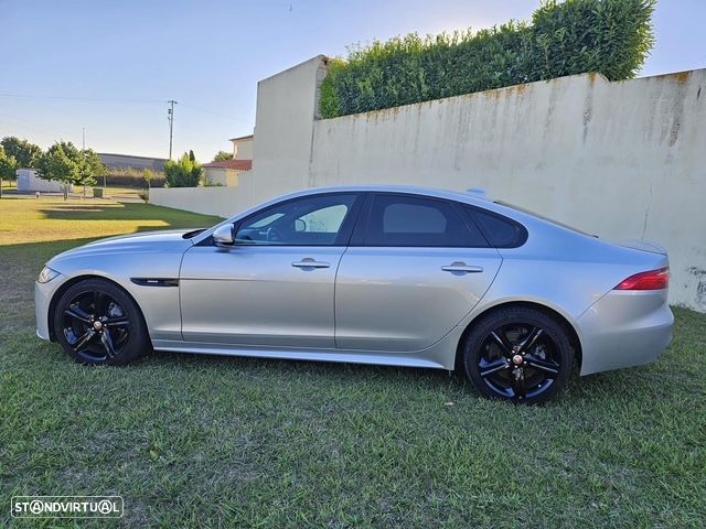 Jaguar XF 2.0 D R-Sport AWD - 3