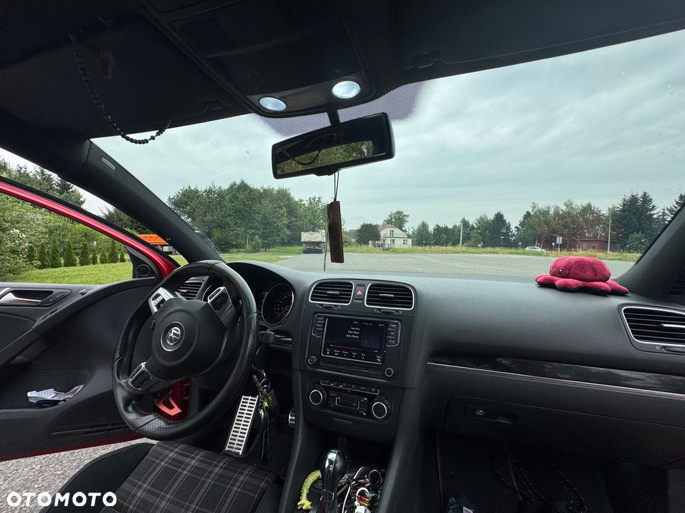 Volkswagen Golf - 13