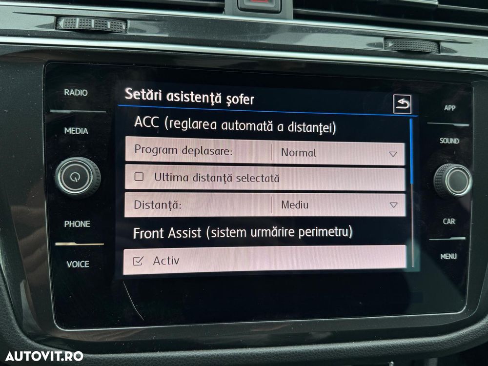 Volkswagen Tiguan - 16