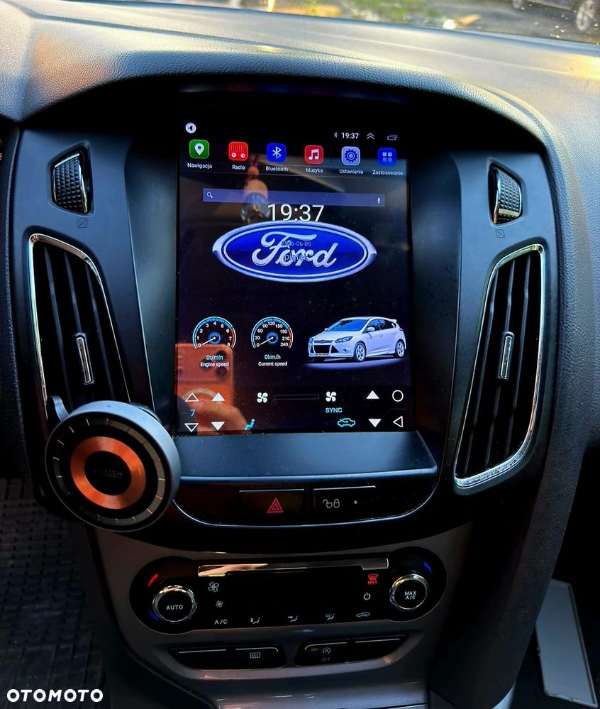 Ford Focus 1.6 EcoBoost Titanium - 11