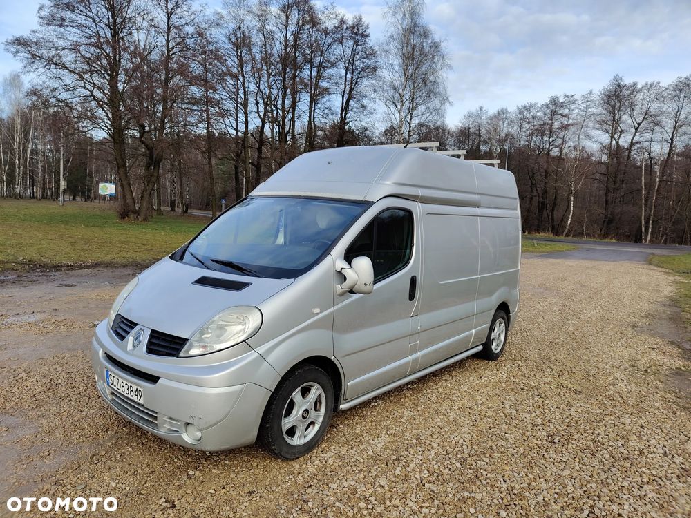 Renault Trafic - 1
