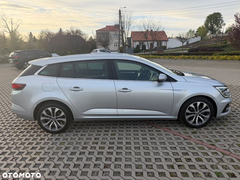 Renault Megane 1.5 Blue dCi Intens - 11
