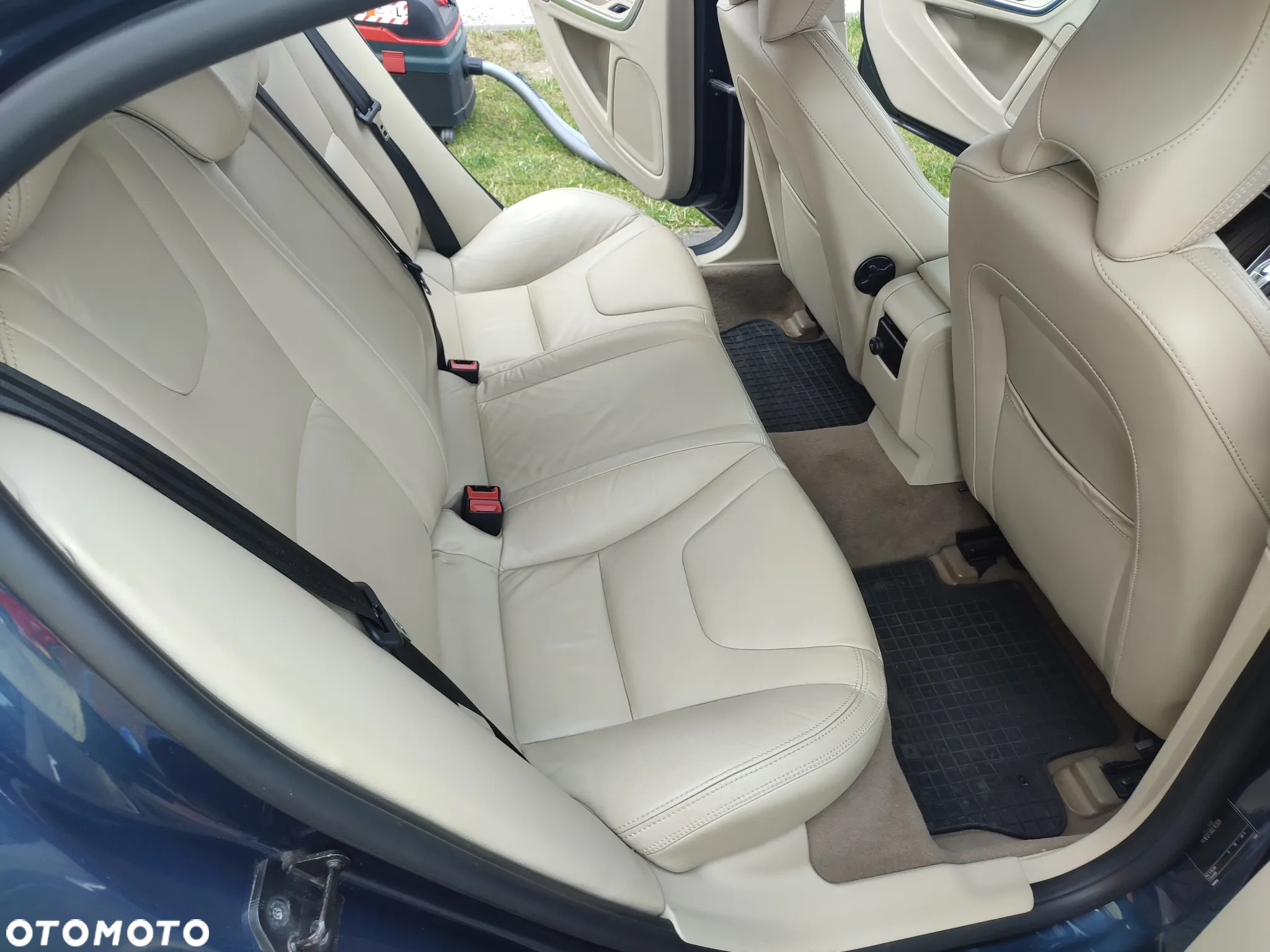 Volvo S60 2.5 T5 - 15