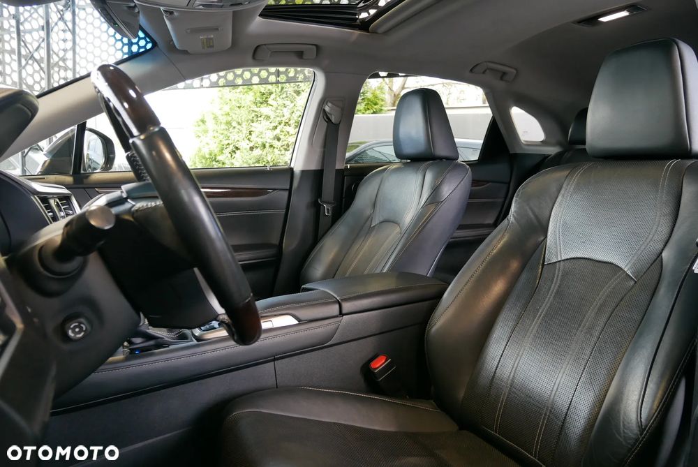 Lexus RX - 12