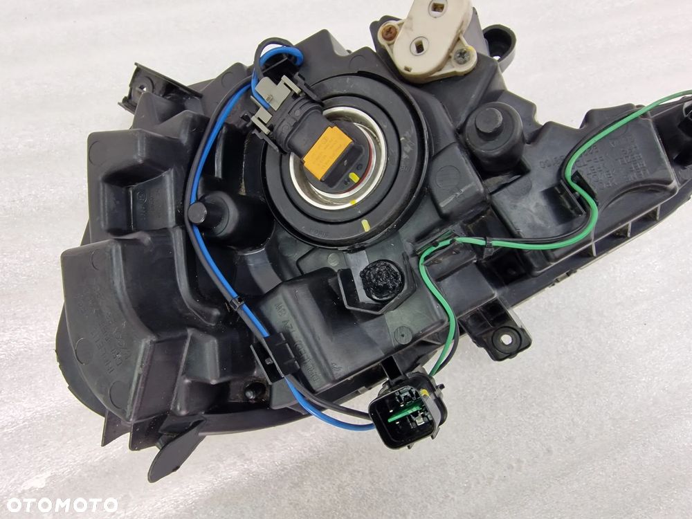 HYUNDAI GRAND SANTA FE III 12- PRAWY HALOGEN LED / DRL , SPRAWNY LED , NR 92202-B8 / 92202-B8100 , NR AUKCJI H264 - 14