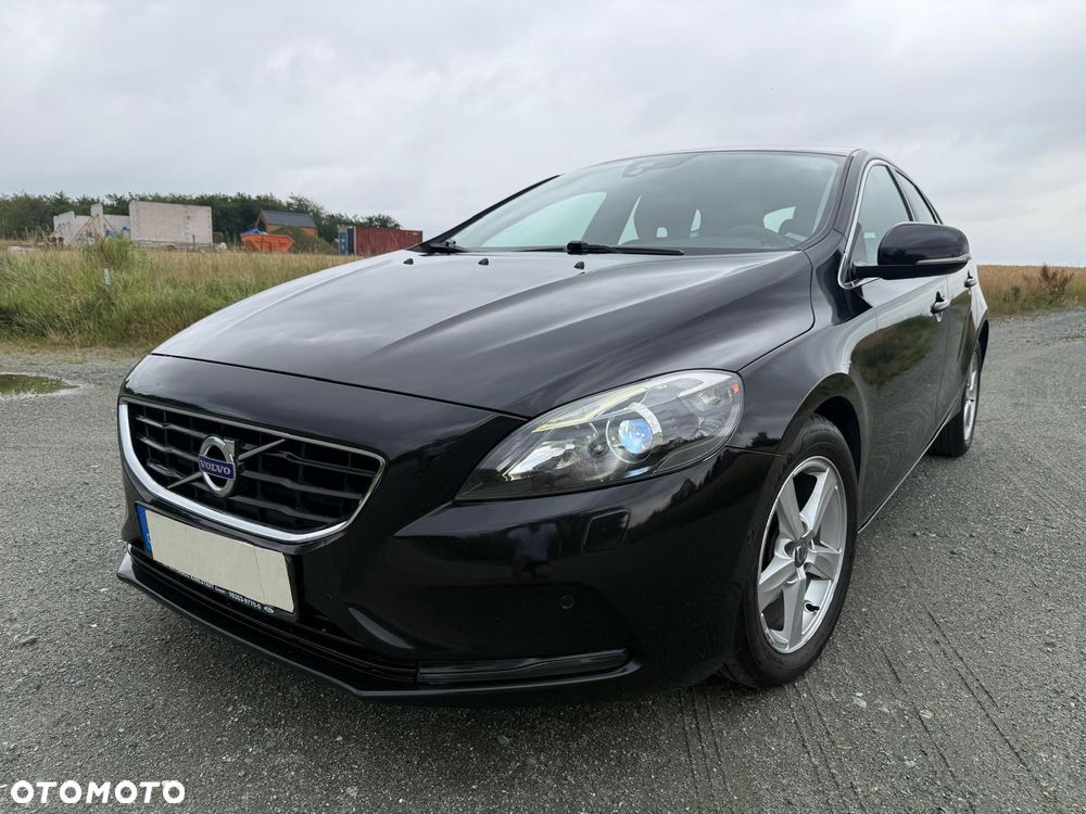 Volvo V40 II (2012-) D2 Momentum, 2013