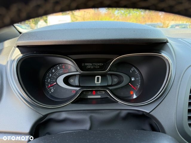 Renault Captur - 13