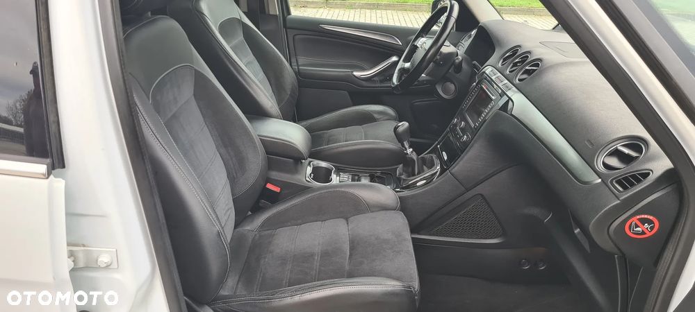 Ford Galaxy 2.0 TDCi Platinium X (Titanium) - 16