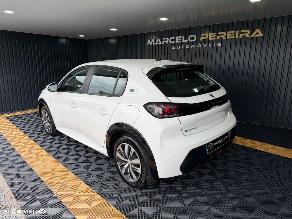 Peugeot e-208 50 kWh Active Pack - 3
