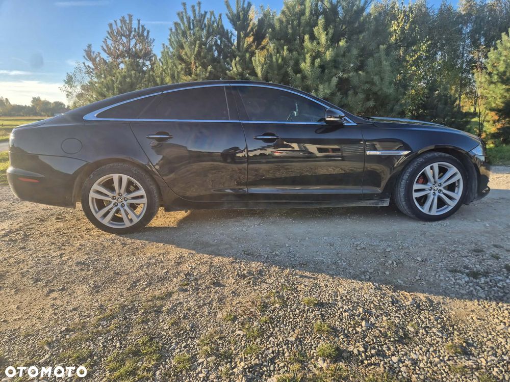 Jaguar XJ - 7