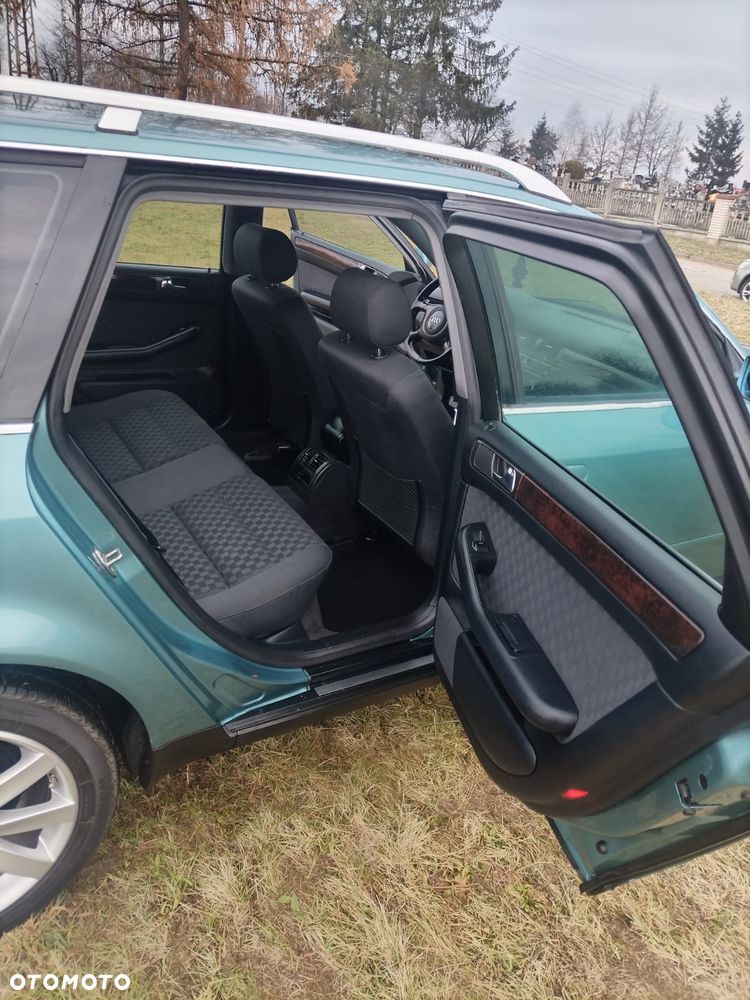 Audi A6 Avant 2.5 TDI - 10