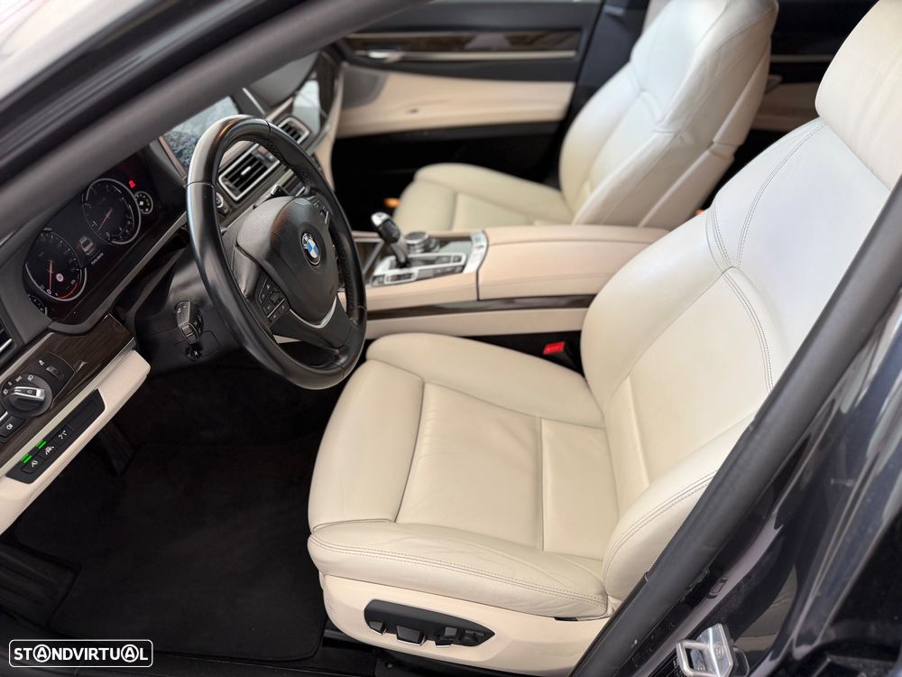 BMW 740 d - 16