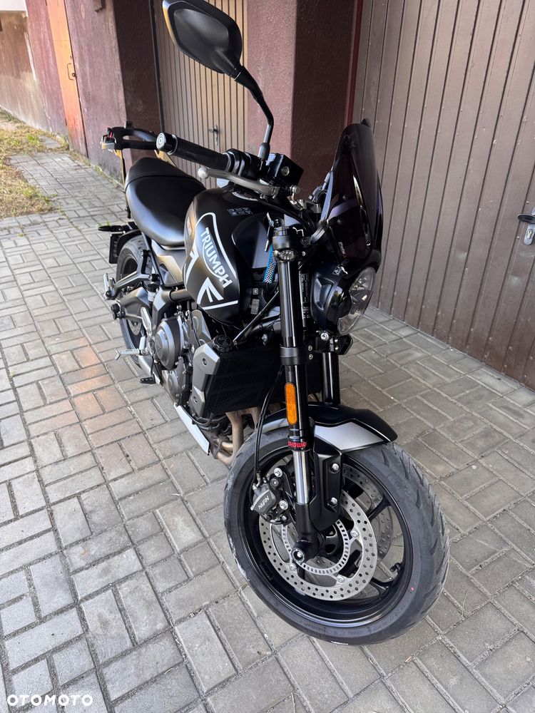 Triumph Trident - 12