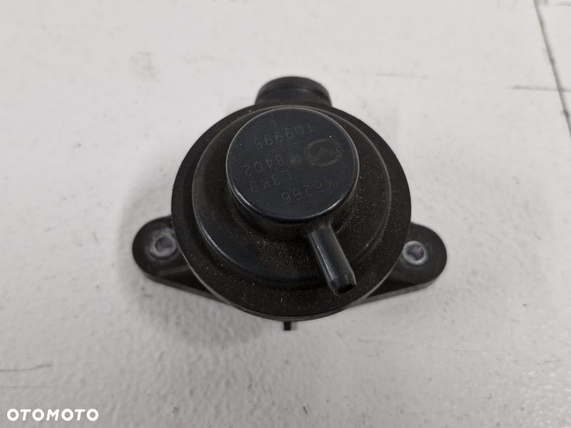MAZDA CX-7 2.3 B ZAWÓR KRÓCIEC PRÓŻNIOWY ZAWOREK T09995 - 2