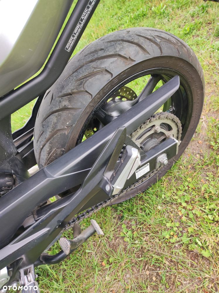 Yamaha XJ - 6