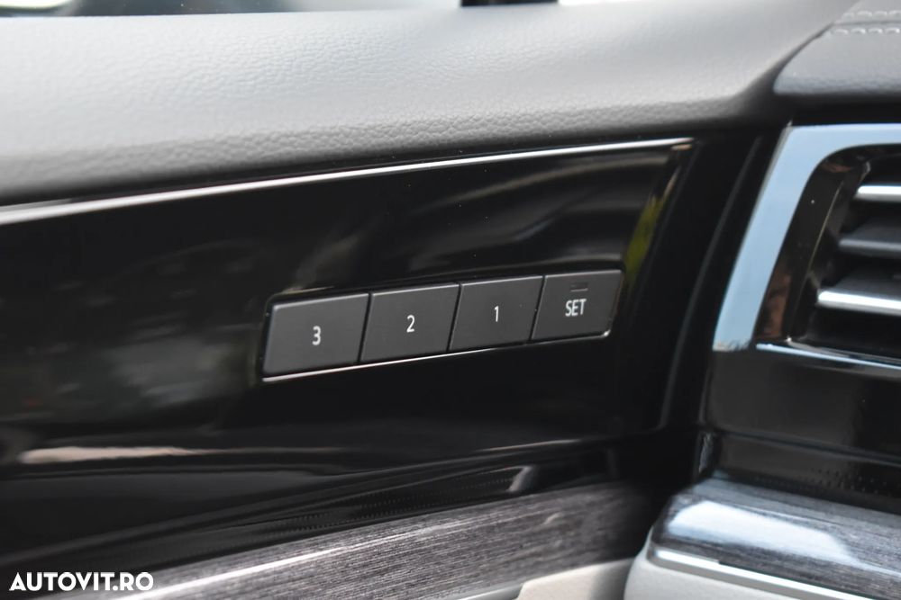 Volkswagen Touareg 3.0 V6 TDI 4Motion DPF Automatik Elegance - 36