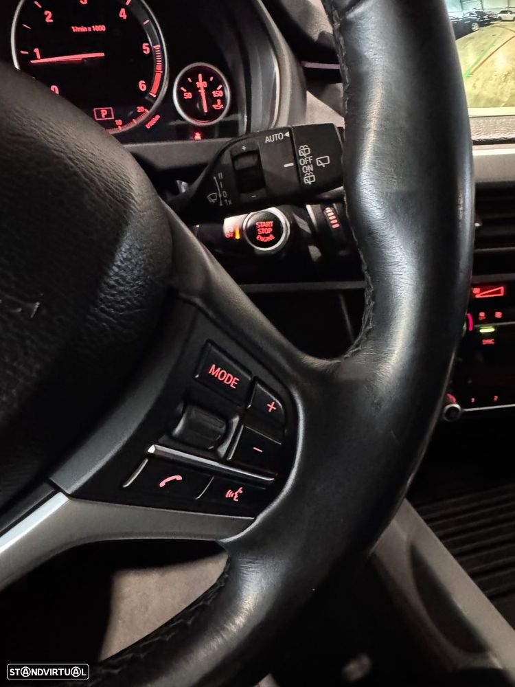 BMW X5 25 d sDrive Comfort 7L - 32