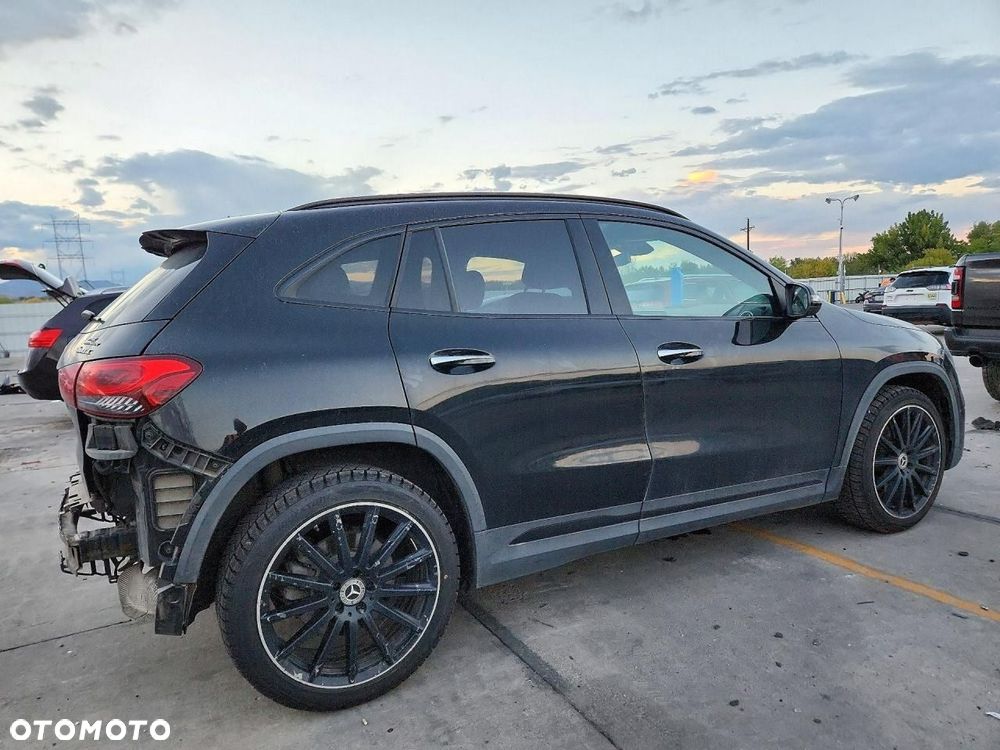 Mercedes-Benz GLA 2021