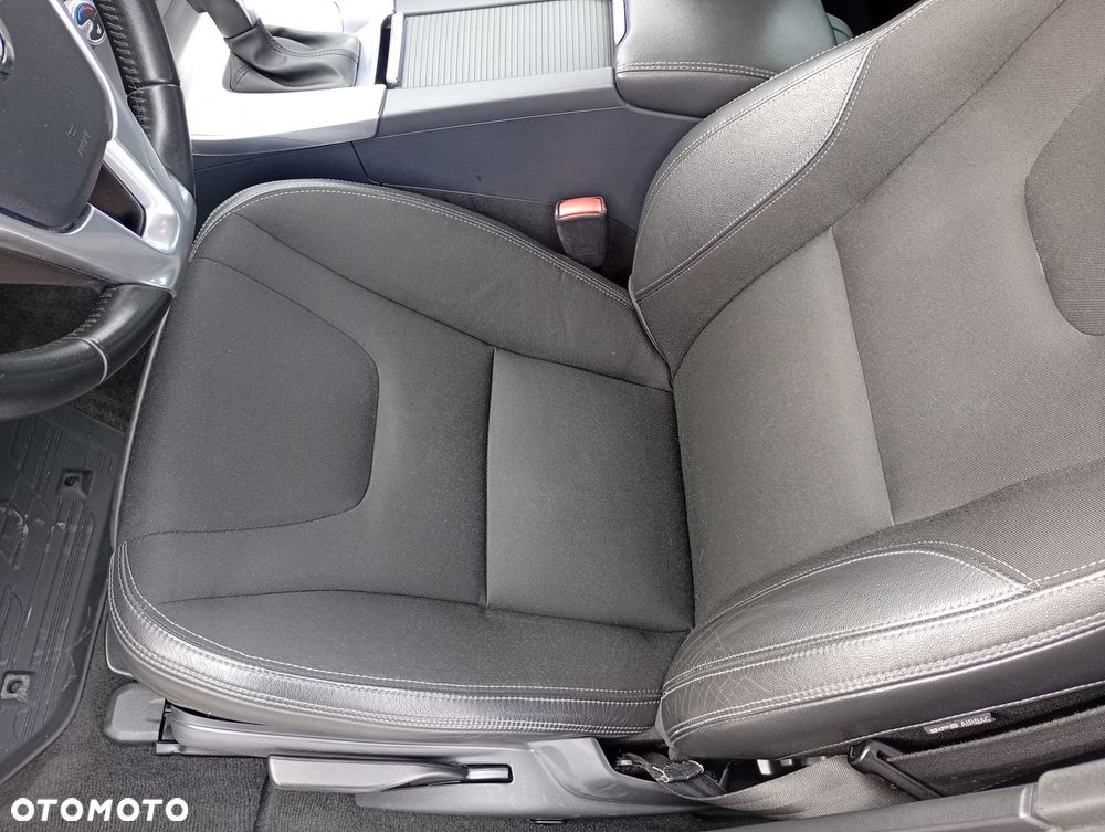 Volvo S60 D3 Drive-E Dynamic Edition (Momentum) - 29