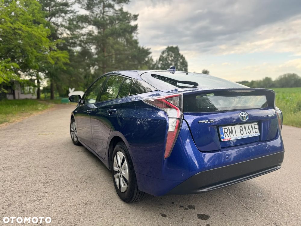 Toyota Prius - 8