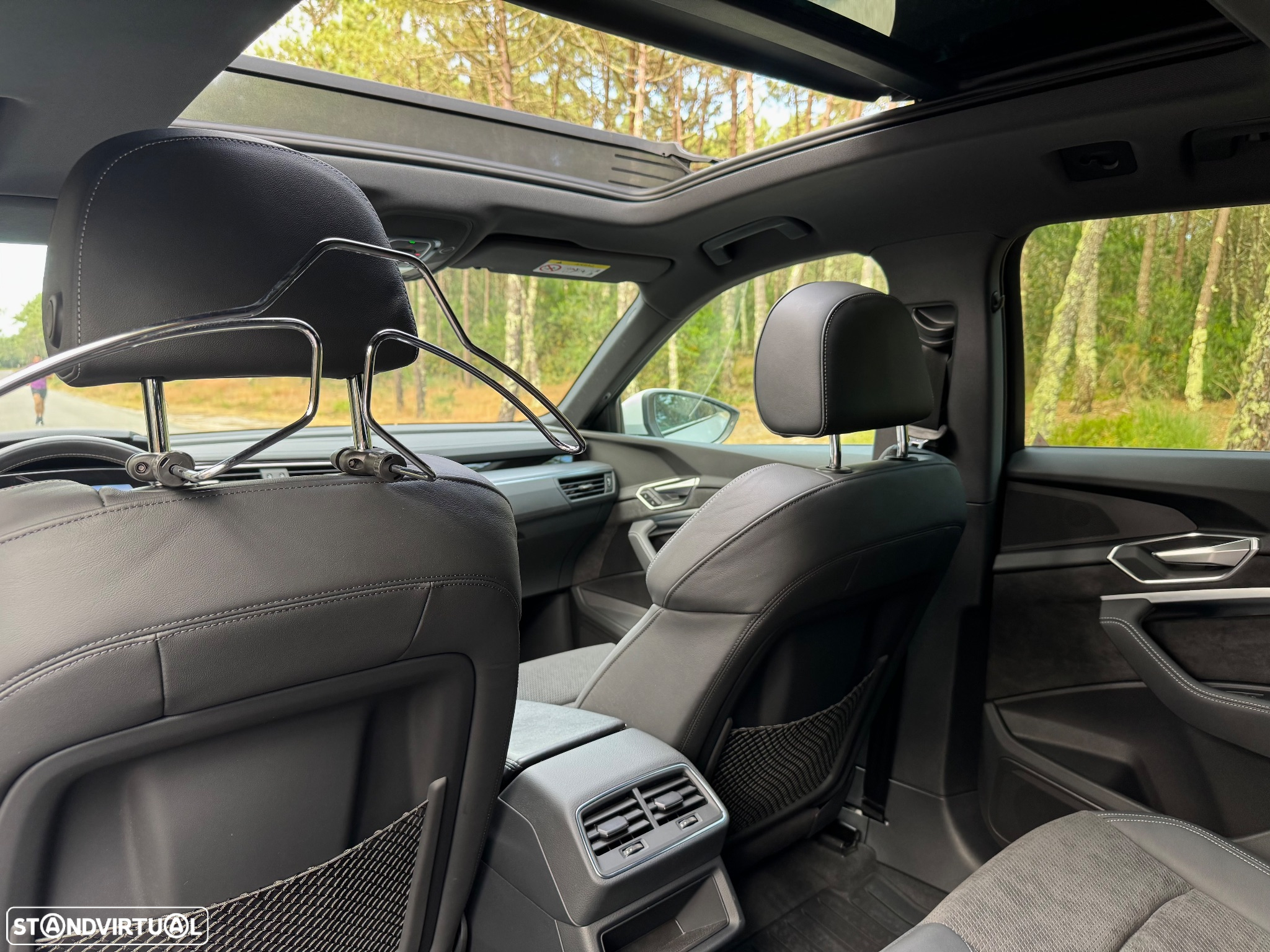 Audi e-tron 55 quattro - 11