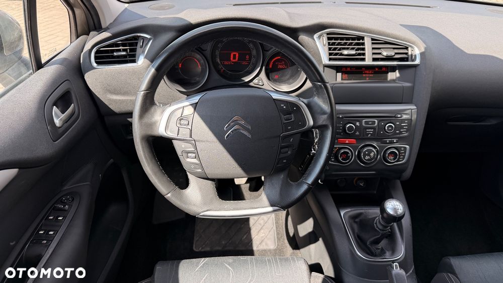 Citroën C4 e-HDi 110 Selection - 12