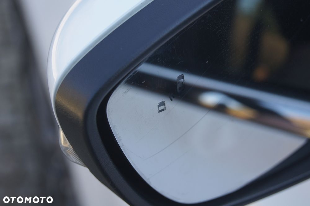 Ford Focus 1.5 EcoBlue STart-Stopp-System TITANIUM X - 17