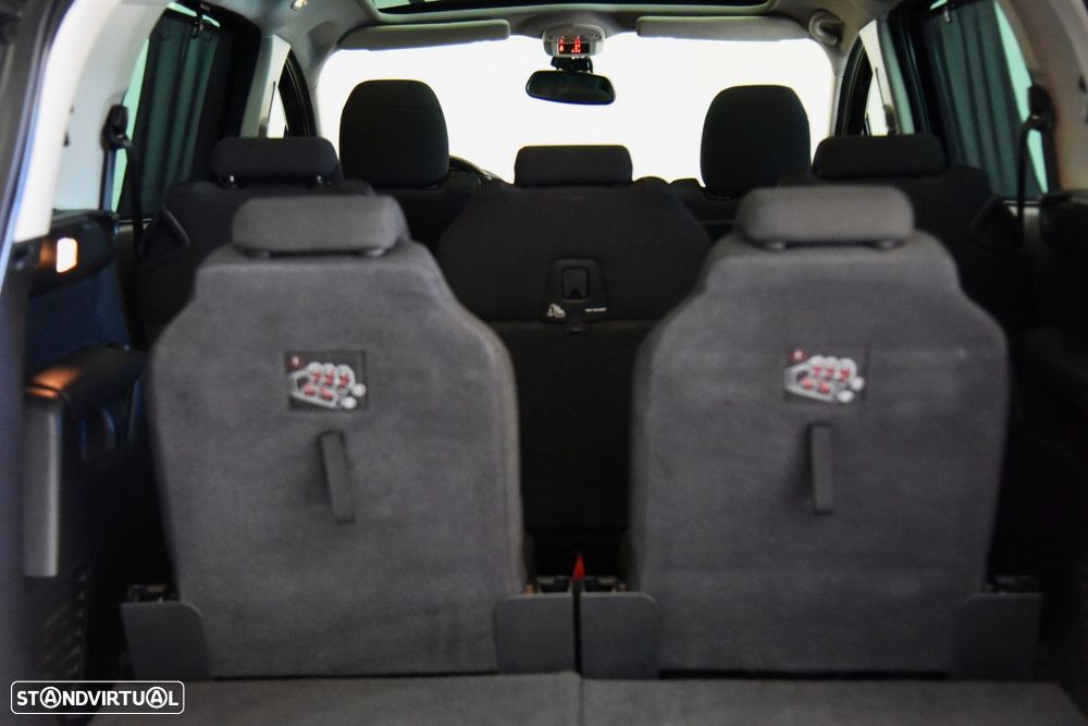 Peugeot 5008 1.6 BlueHDi Style - 23
