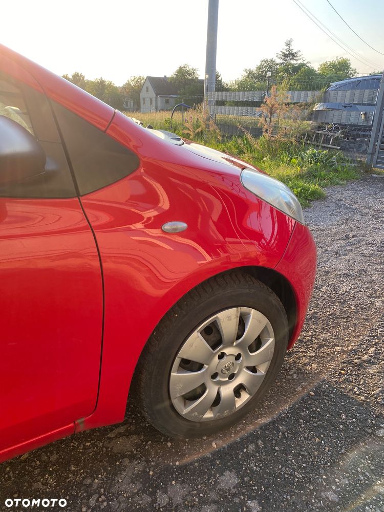 Toyota Yaris - 18