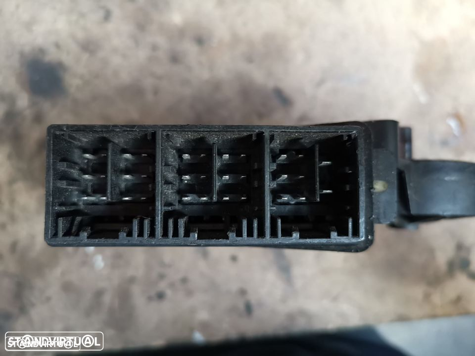 SKODA FABIA MOTOR ELEVADOR FRENTE ESQ - 2