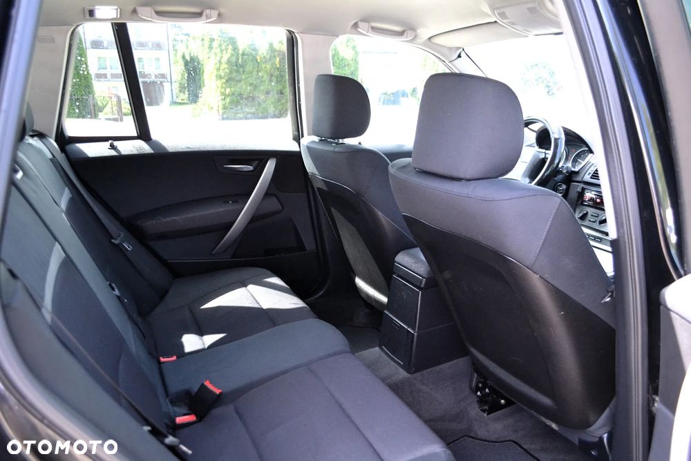 BMW X3 2.0i - 10