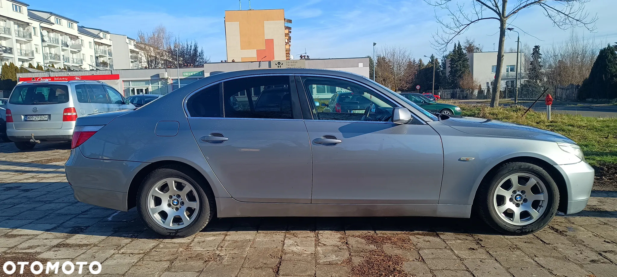 BMW Seria 5 520i - 22