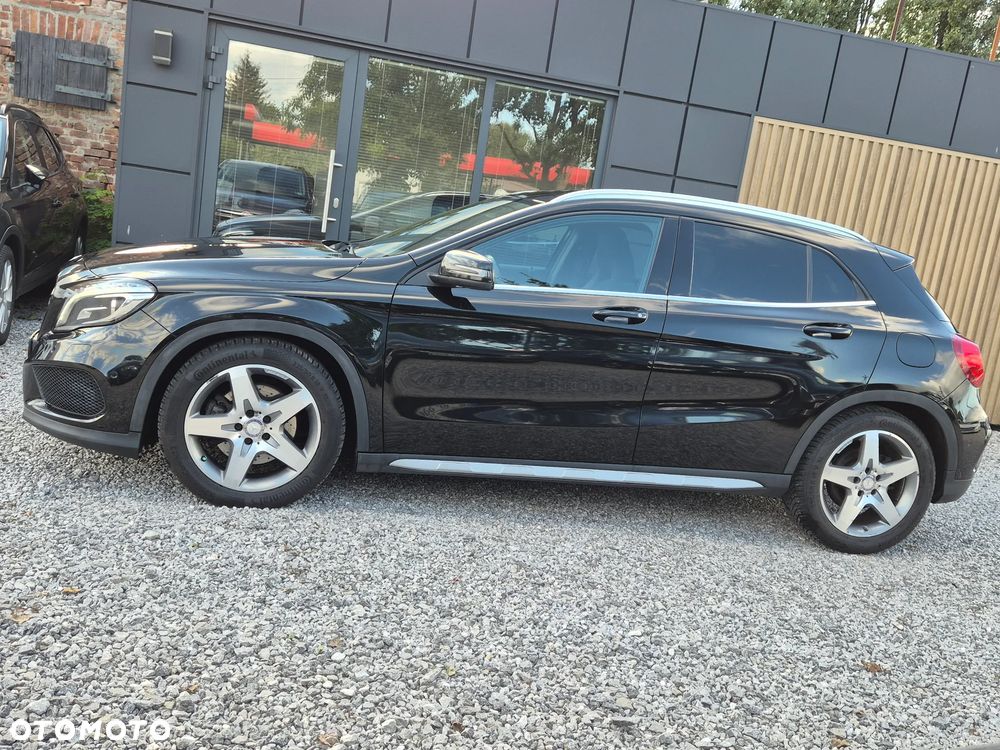 Mercedes-Benz GLA 250 UrbanStyle Edition - 6