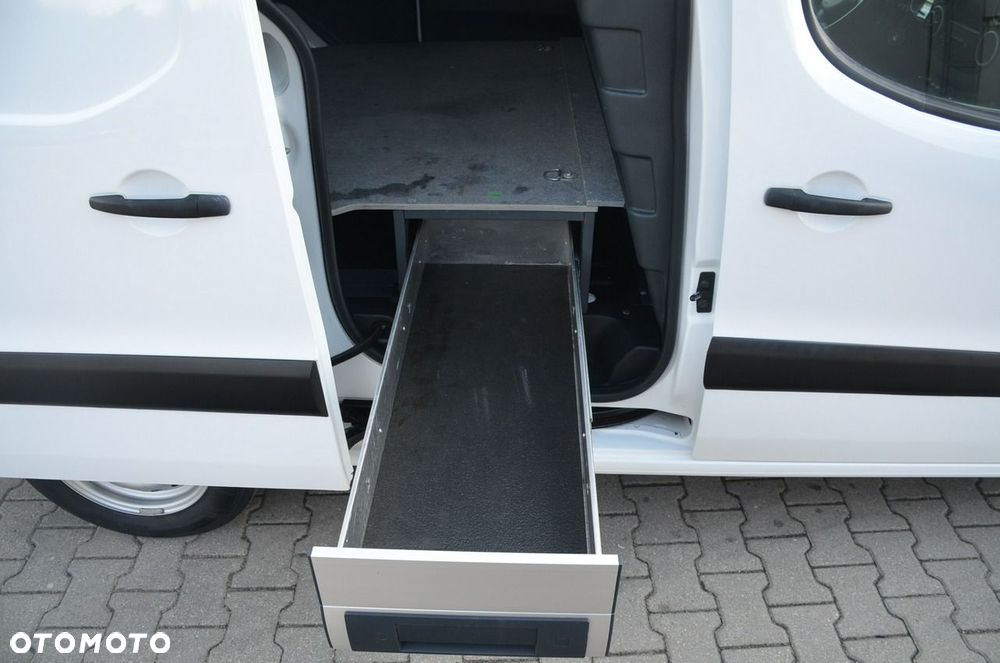 Peugeot Partner - 15