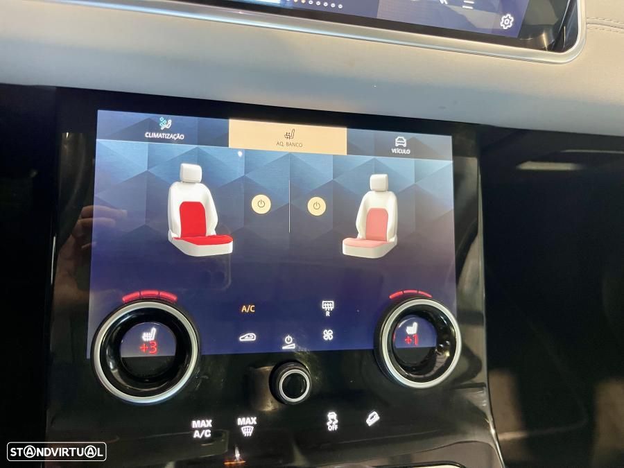 Land Rover Range Rover Evoque 1.5 P300e AWD SE Auto - 31