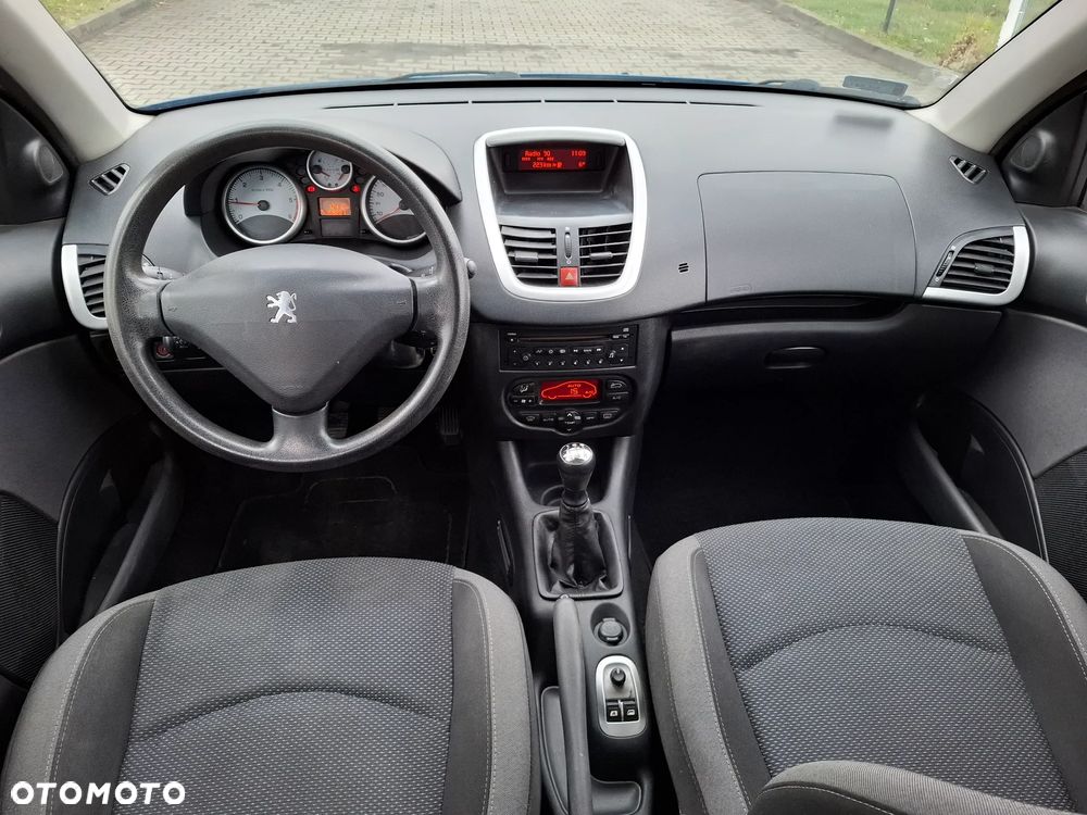 Peugeot 206 plus - 12