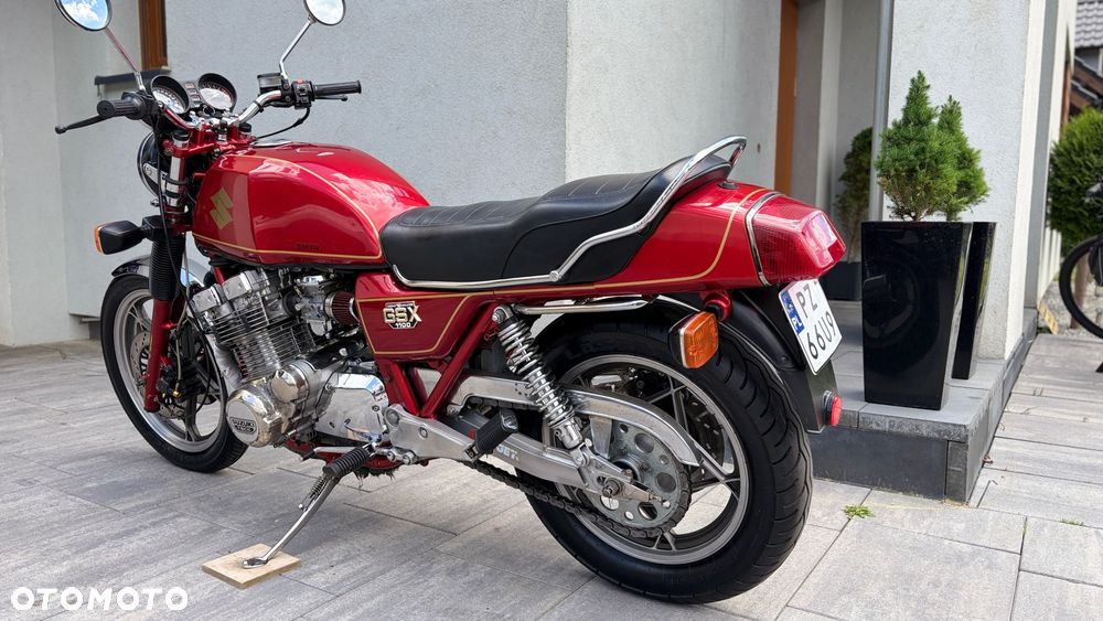 Suzuki GSX - 3