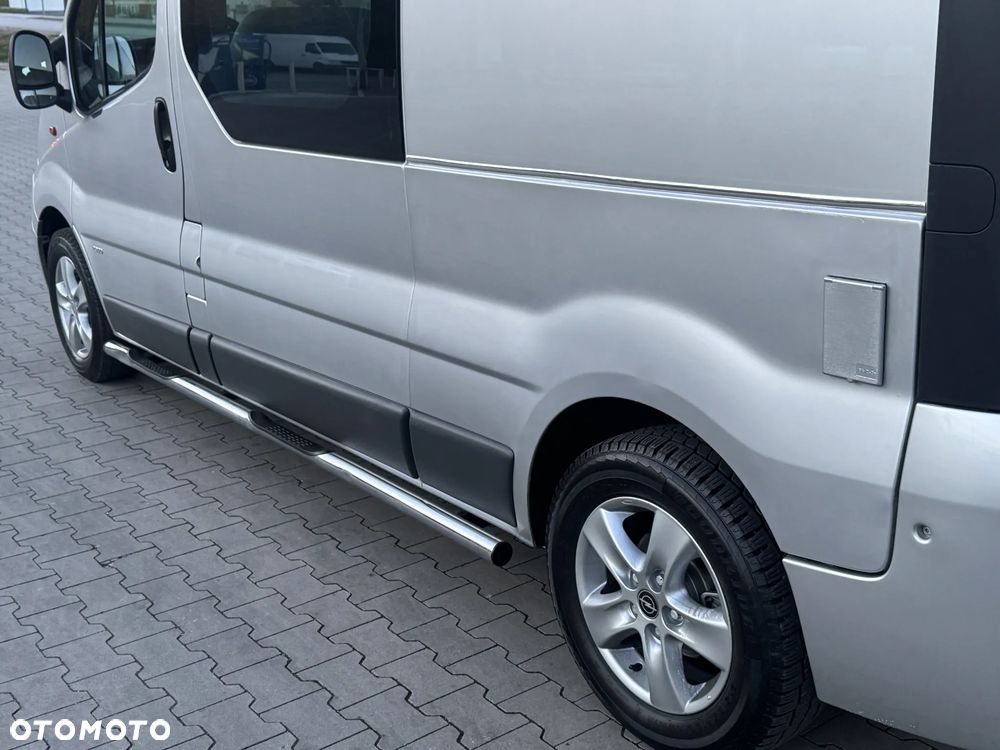 Opel Vivaro - 24