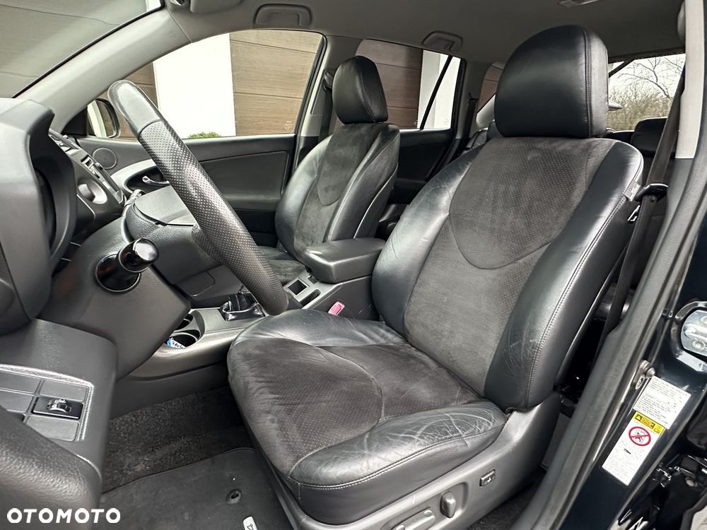 Toyota RAV4 2.0 VVT-i Premium - 15