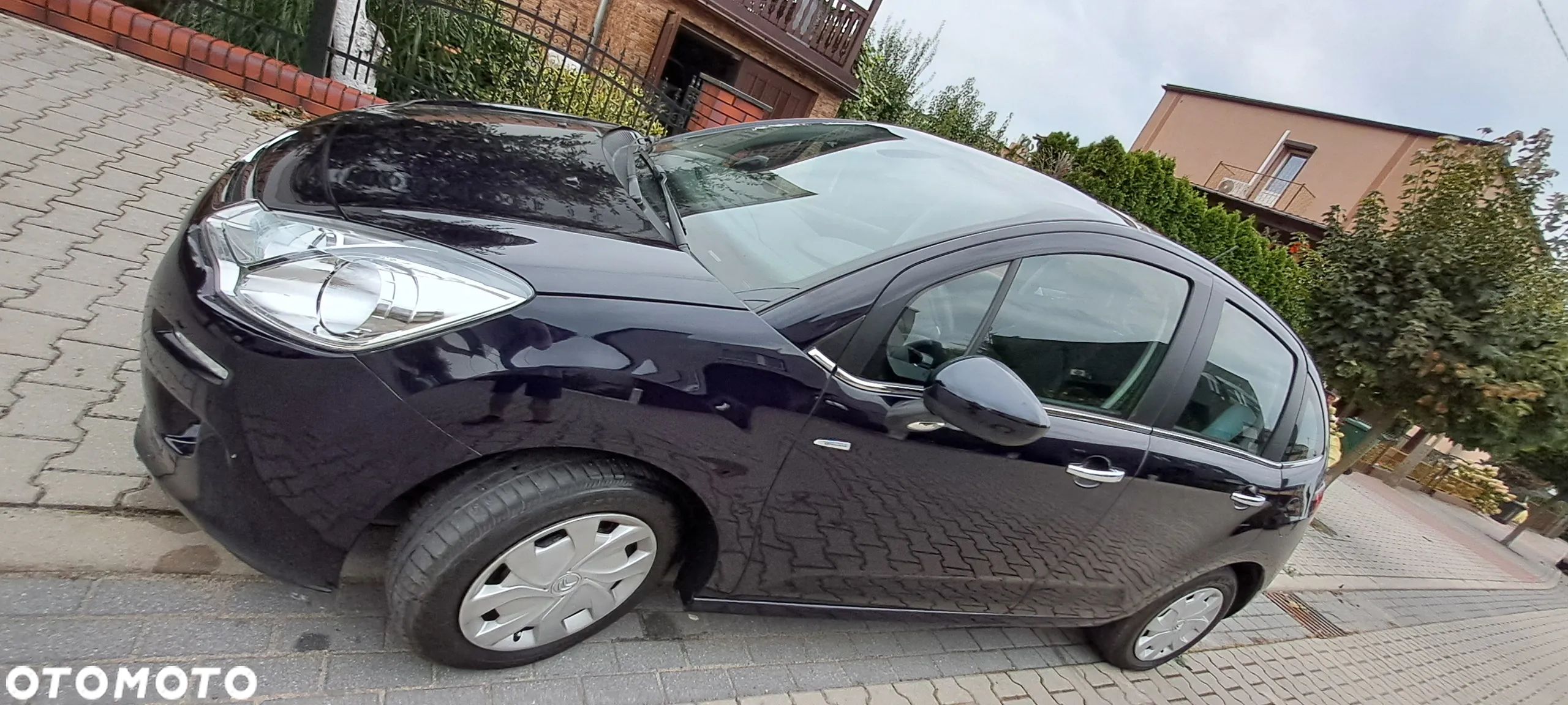 Citroën C3 1.2 PureTech Exclusive - 1