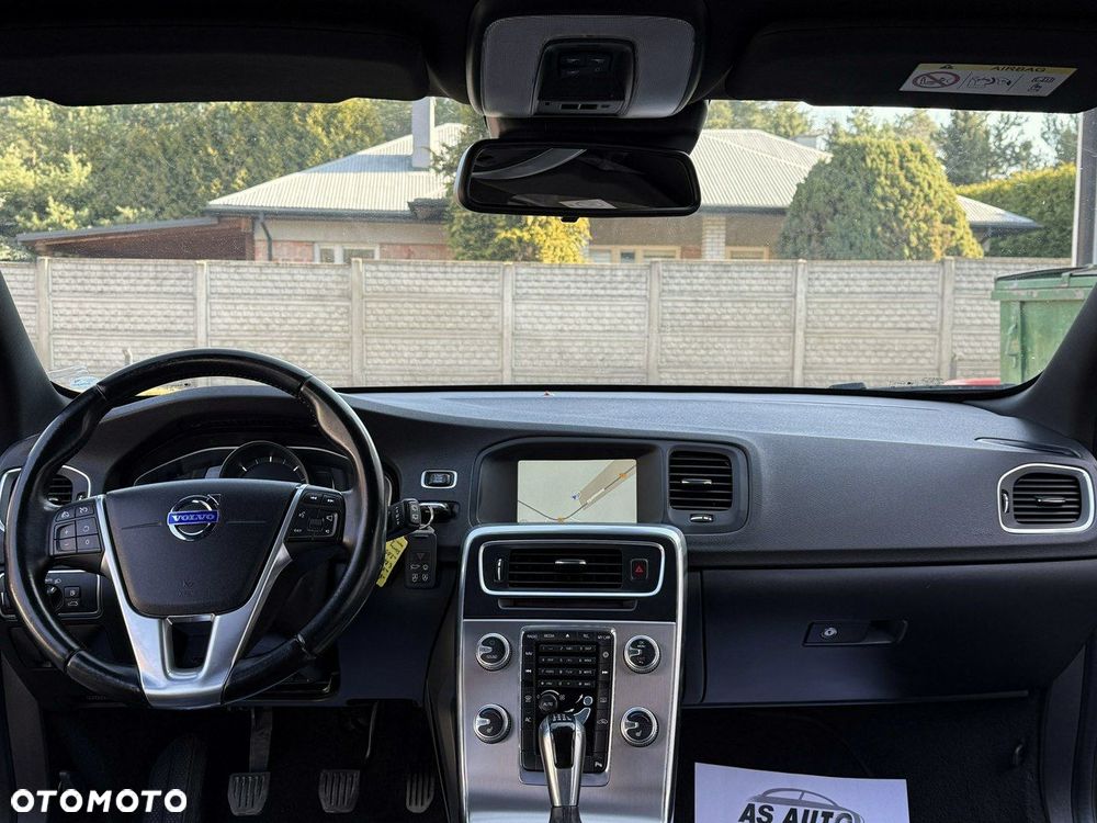 Volvo V60 D4 Momentum - 5