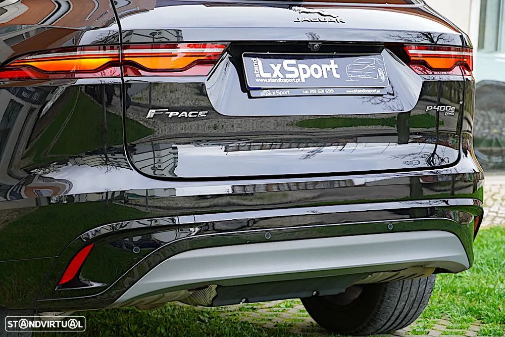 Jaguar F-Pace 2.0 P400e AWD R-Dynamic S - 16