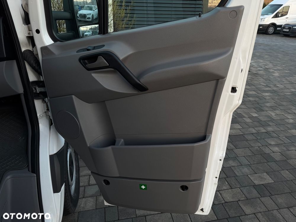 Mercedes-Benz Sprinter - 29