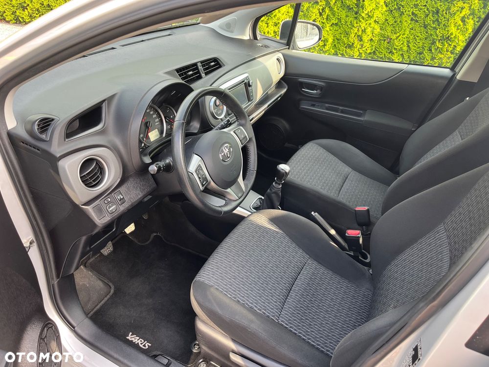 Toyota Yaris 1.33 Dynamic - 9