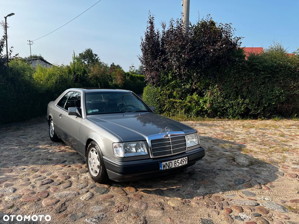 Mercedes-Benz W124 (1984-1993) - 21
