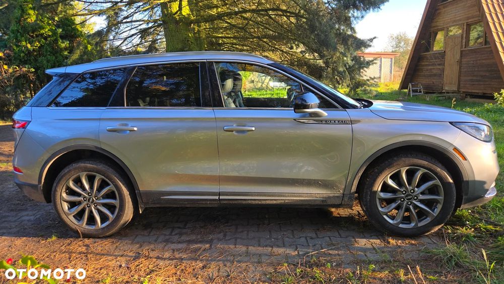 Lincoln Corsair - 34