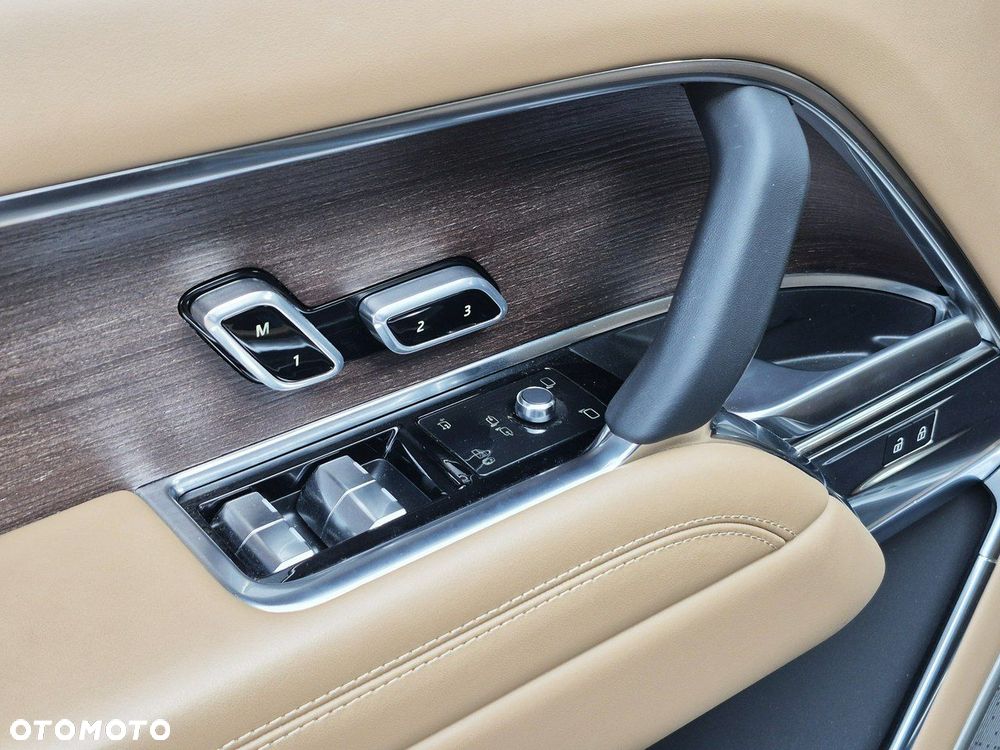 Land Rover Range Rover - 16