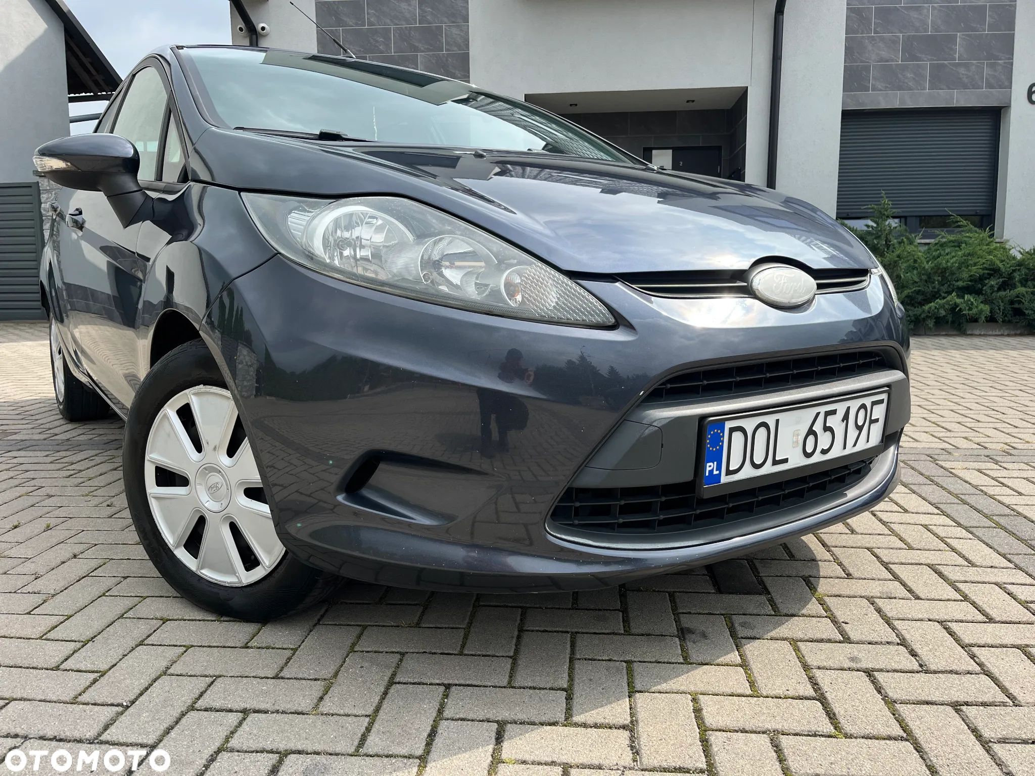 Ford Fiesta 1.6 TDCI SYNC Edition - 1